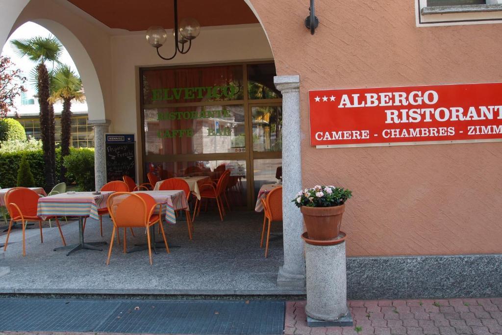 Hotel Elvetico Locarno Bagian luar foto