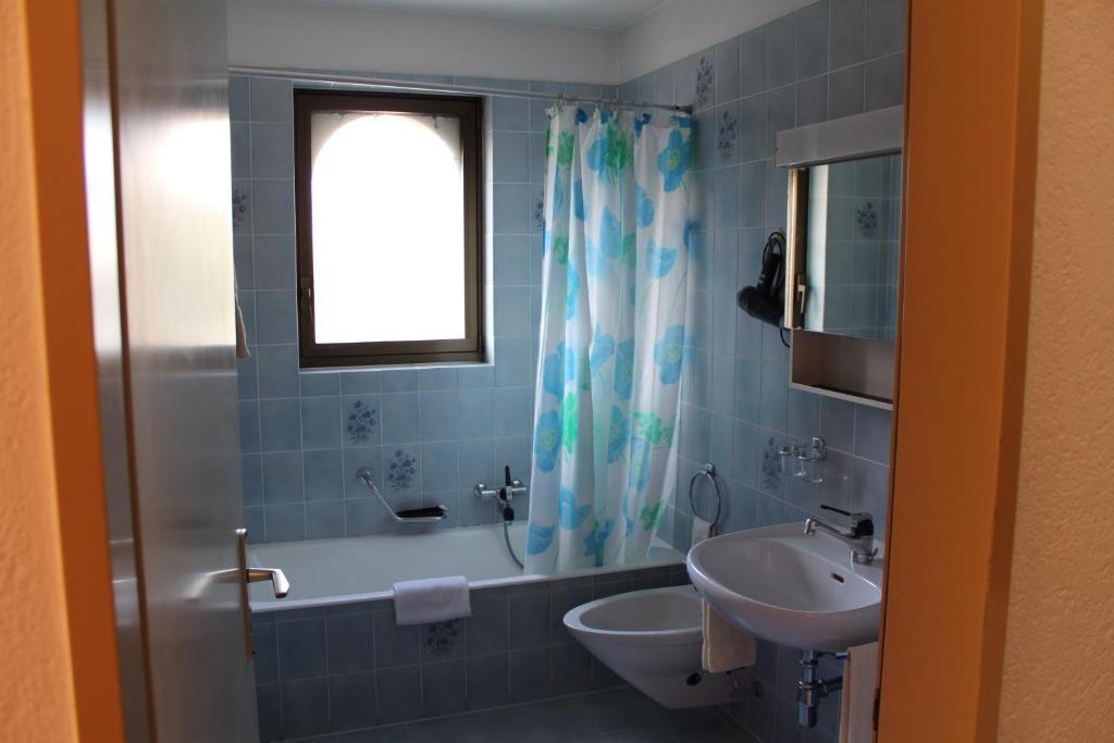 Hotel Elvetico Locarno Ruang foto