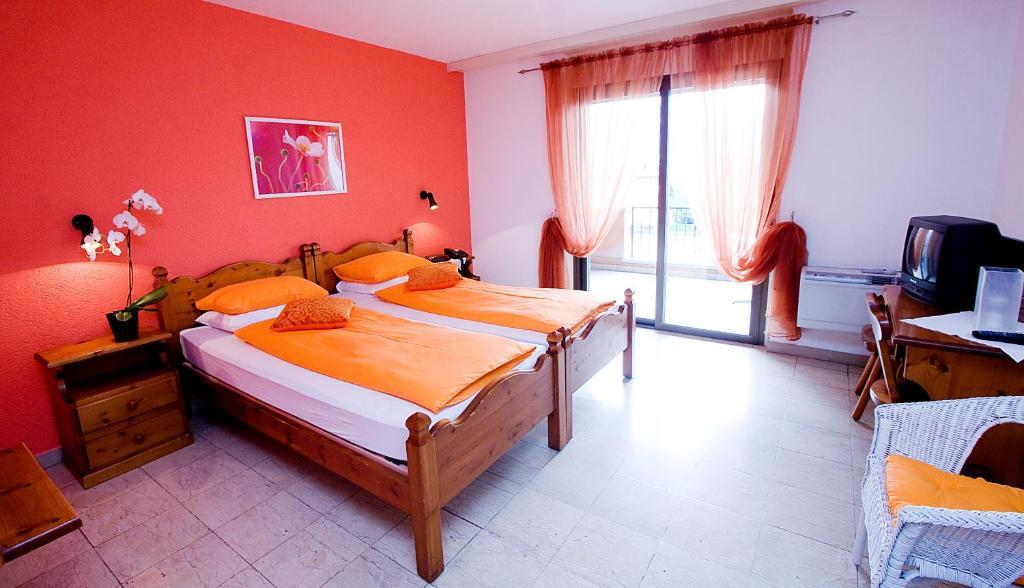 Hotel Elvetico Locarno Ruang foto